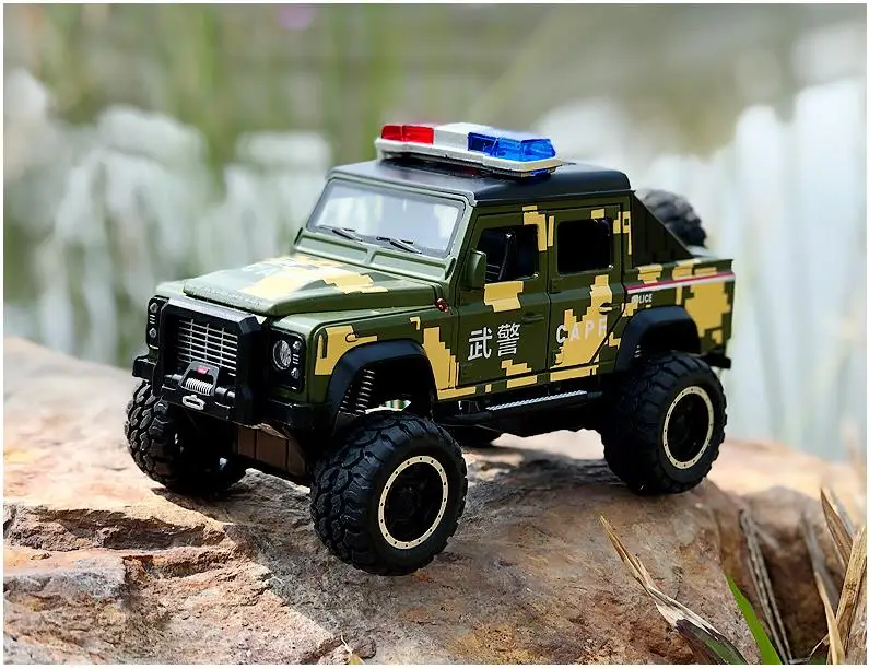 

Hot 1:32 off-road pickup alloy car model,6-door pull-back car toy,simulation sound and light children's toy,free shipping