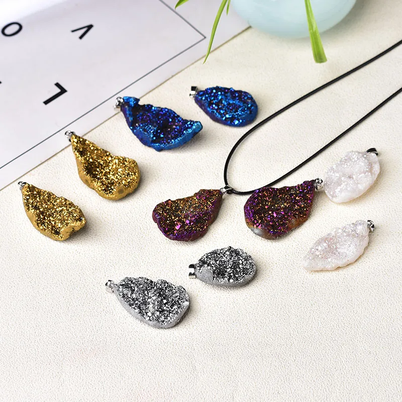 

Natural Agate Cave Crystals electroplate Irregular DIY Hand Made Gems Pendant Shiny Gem Sparkling Healing Stone Necklace