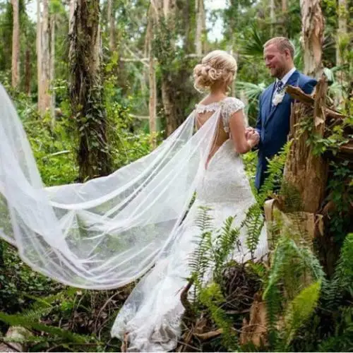 1 Strato di Morbido Tulle da Sposa Mantelle di Applique Del Merletto Nuziale Del Capo Velo 3M Scialle