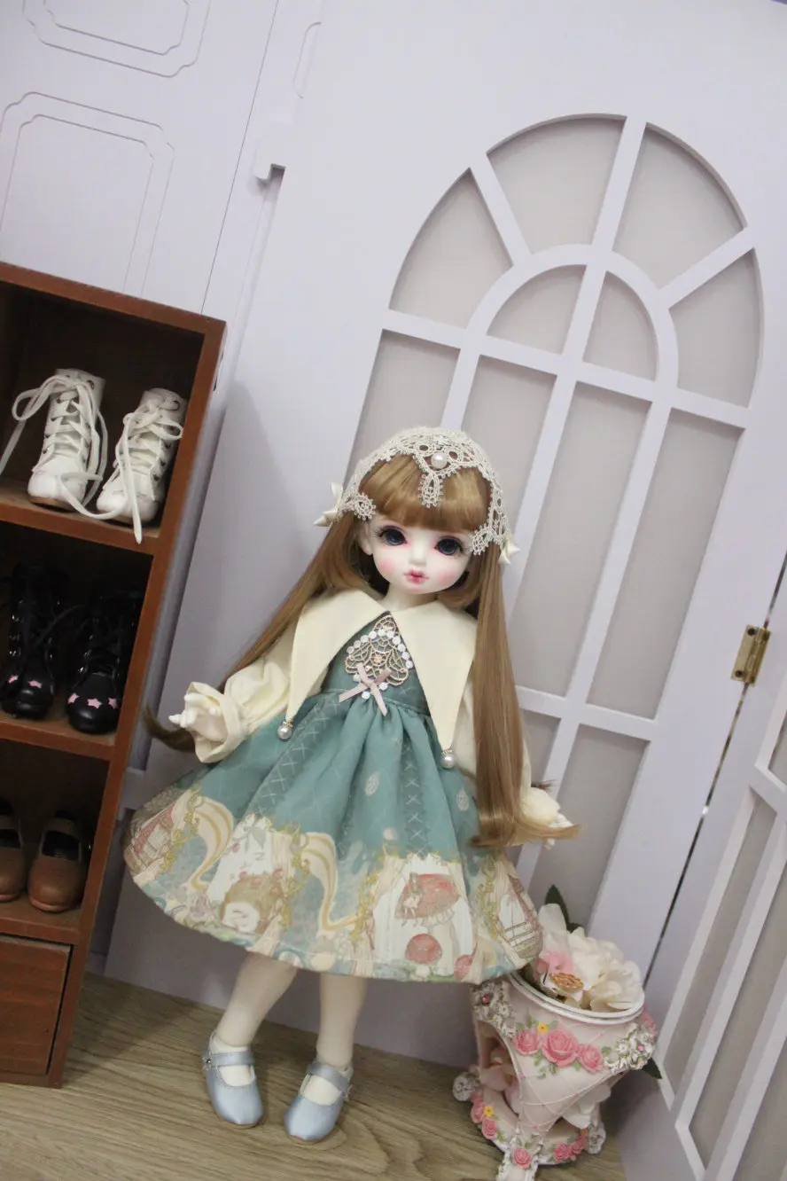 

BJD Doll clothes suitable for 1-3 1-4 1-6 size fashionable dress double matching color dress with headdress doll accessories