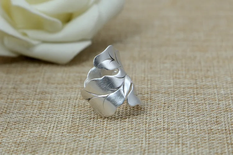 

S925 sterling silver jewelry men and women Chiang Mai handmade Thai silver vintage petals leaves ring opening ring