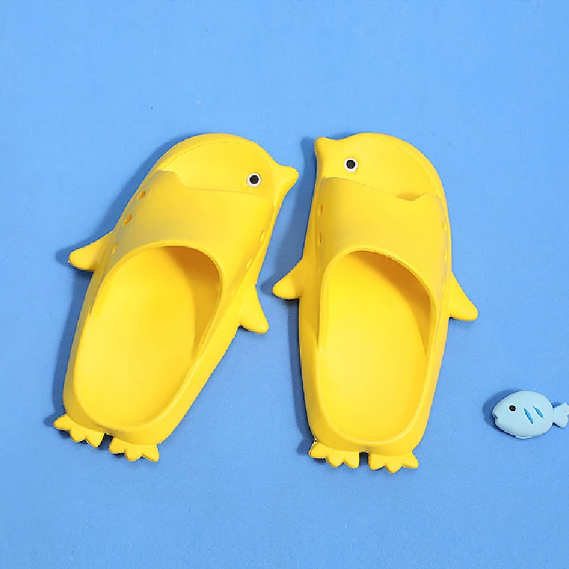 2020 novos sapatos de natação crianças do bebê meninas chinelos meninos flip flops pinguim sapatos de casa de peixes indoor chinelos engraçados para a criança