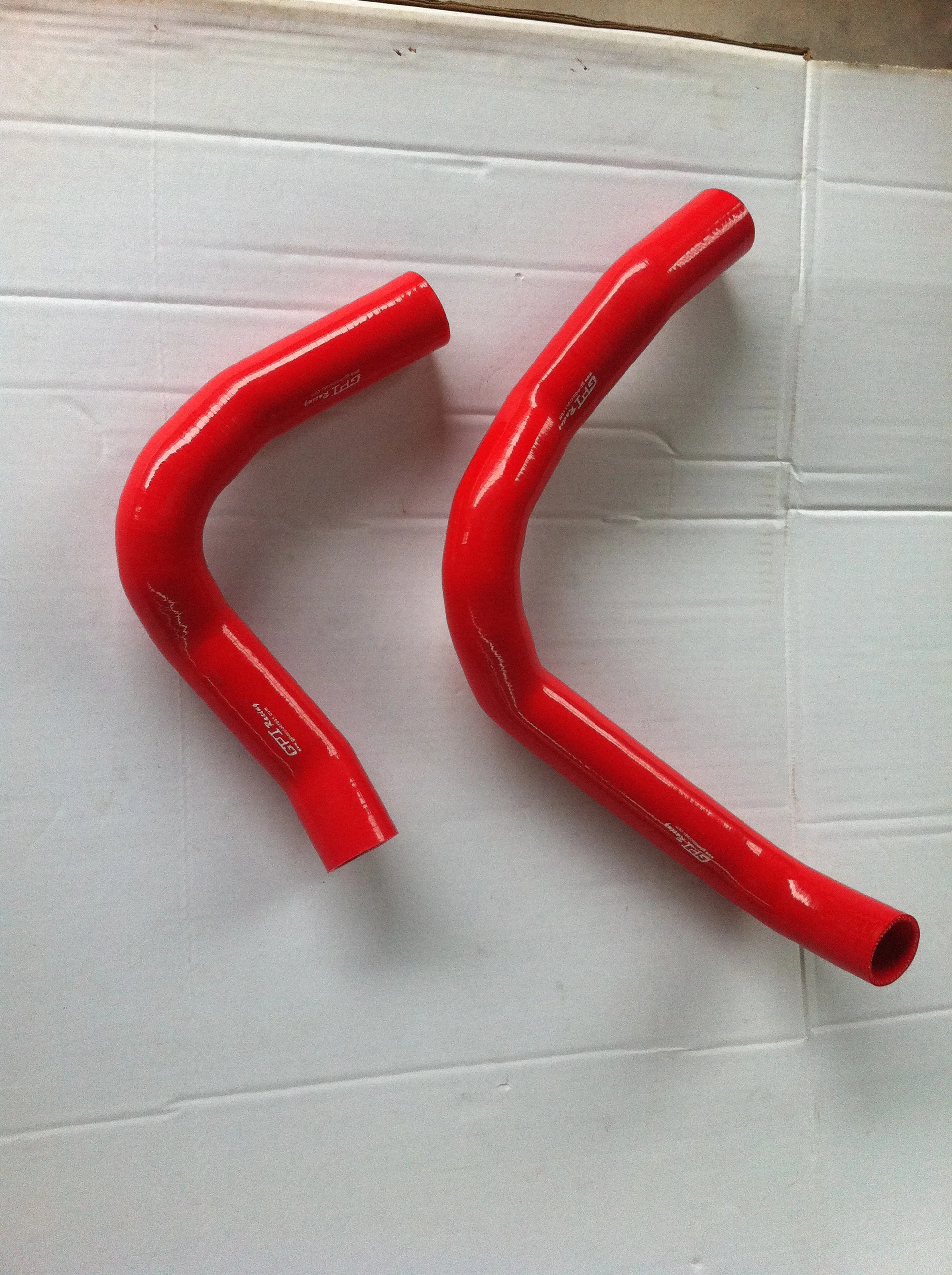 

Silicone Radiator Hose for HOLDEN Frontera MX 3.2 MPFI Petrol V6 1999-2004 2000 2001 2002 2003 RED