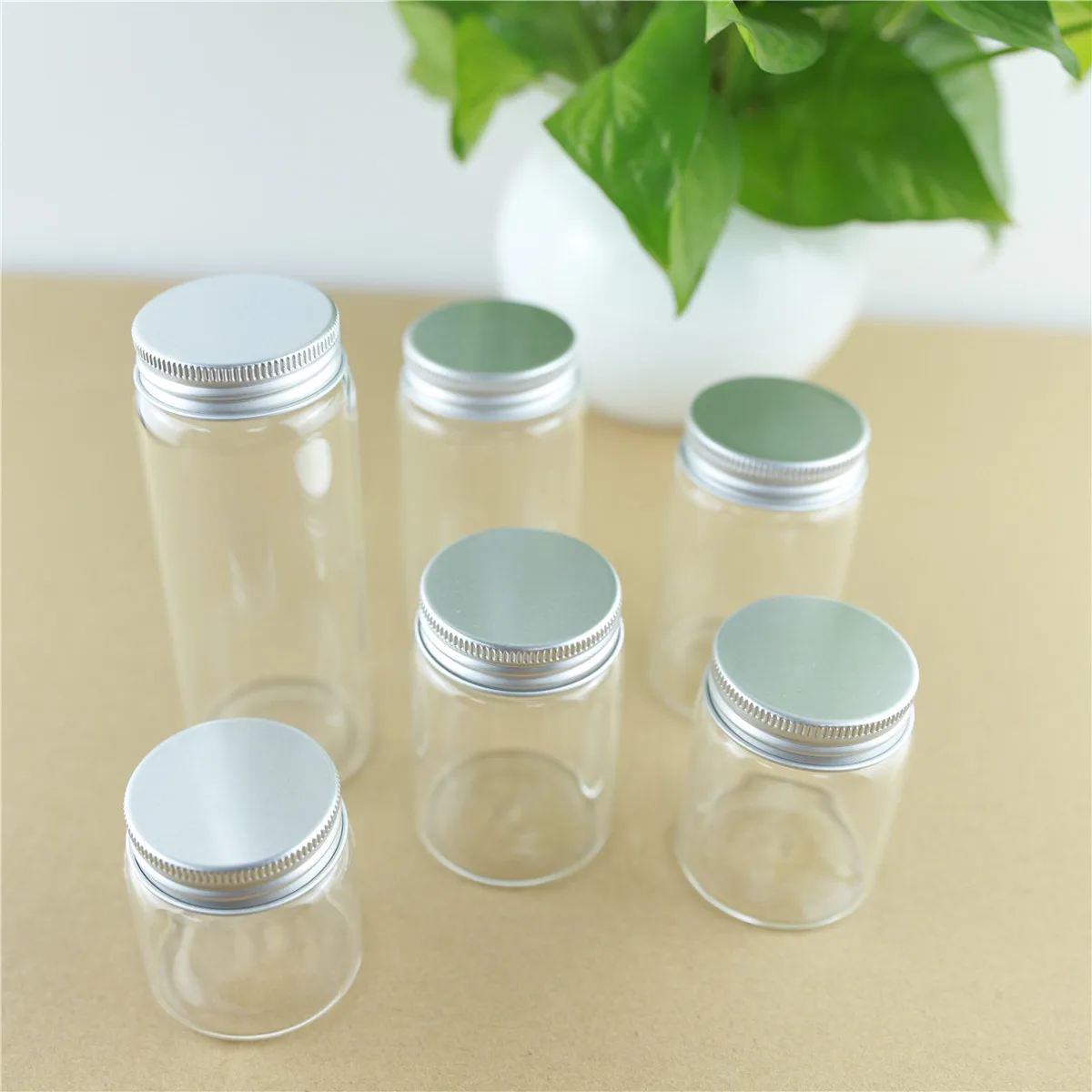 

12PCS/lot 47mm Diameter Transparent Glass Bottles Silver Screw Cap Cute Jar Vials DIY Craft Container 50ml/60ml/80ml/100ml/130ml