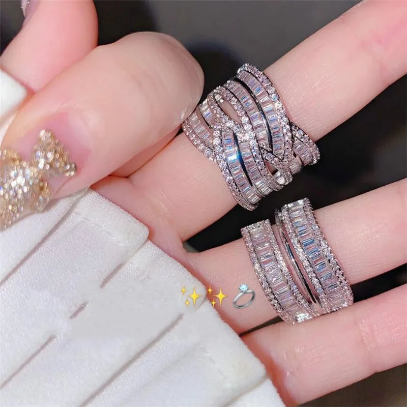 2021 New Arrival Ins Luxury Jewelry 925 Sterling Silver Full Princess Cut White Topaz CZ Diamond Party Women Cross Band Ring Set