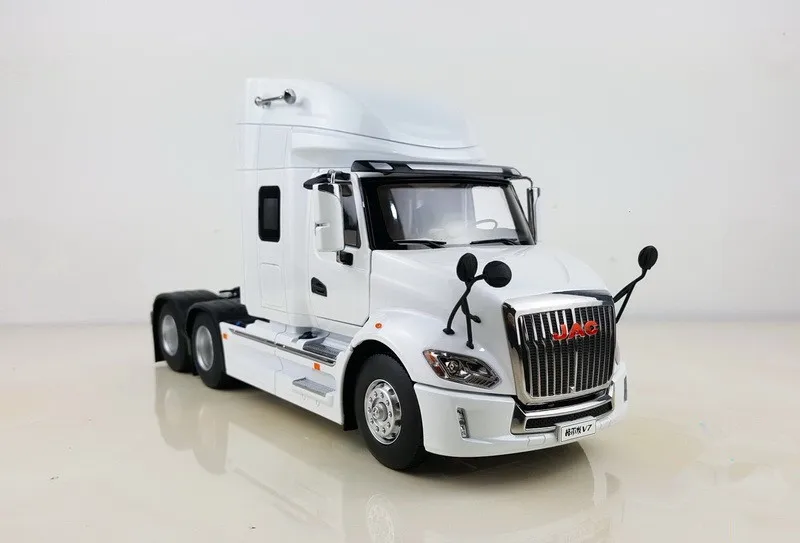 Collectible Alloy Model Gift 1:24 Scale Jac Gallop V7 American Long Truck Tractor Trailer Vehicles Diecast Toy Classic Model