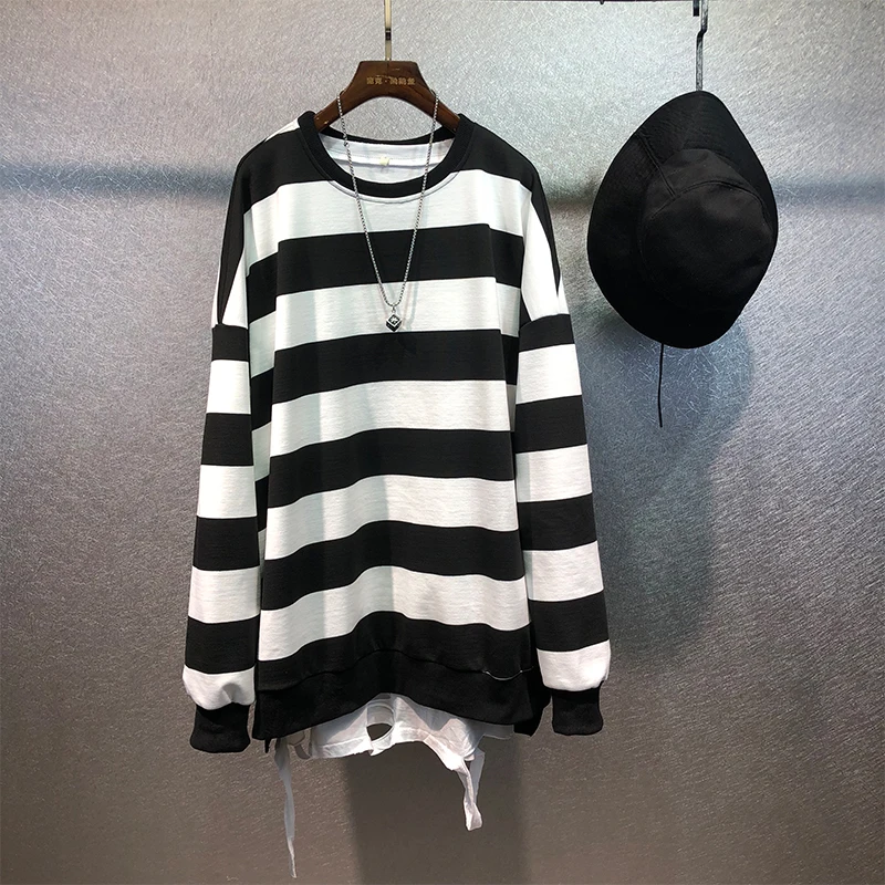 Men's Autumn New Black And White Stripe Splice Popular Fashion Trend Loose Round Collar Versatile Large Size T-Shirt