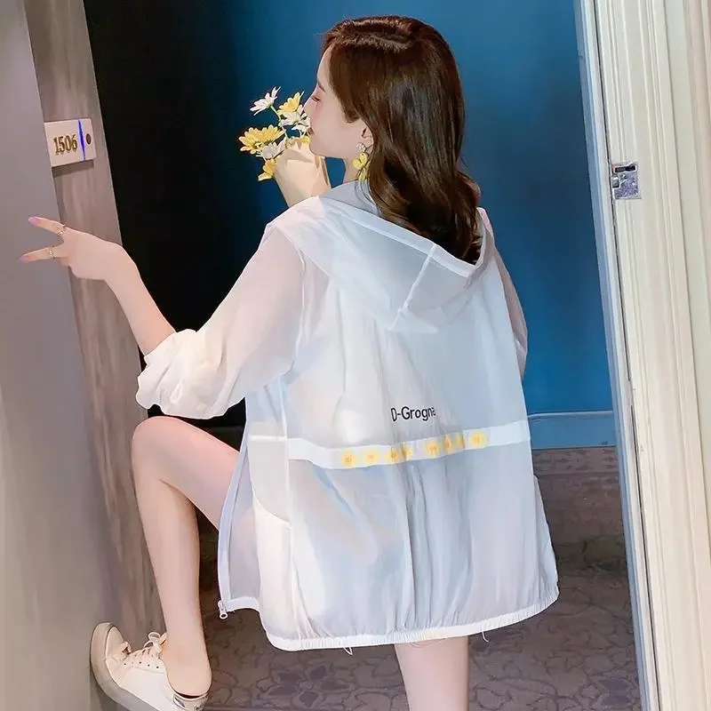 

Женская короткая куртка на молнии, свободная универсальная тонкая Студенческая куртка с защитой от ультрафиолета и длинными рукавами, лето 2021