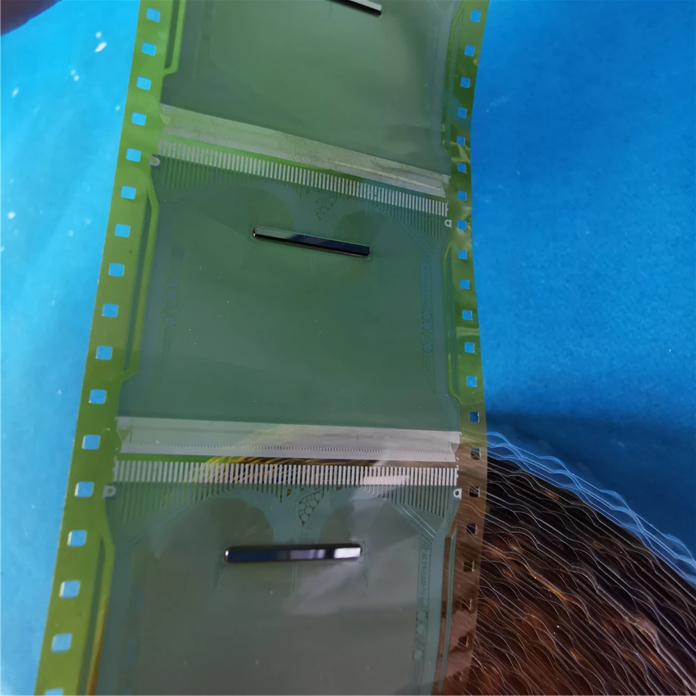 Spedizione gratuita nuovo originale TAB COF Driver IC modulo S6CT933A01-57 D9V17