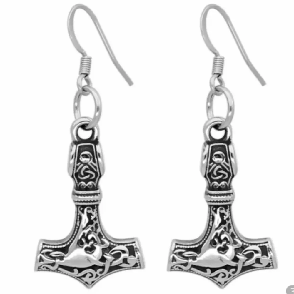 Pendientes de runas vikingas nórdicas, pequeños pendientes de acero inoxidable Mjolnir con martillo de Thor y bolsa de regalo