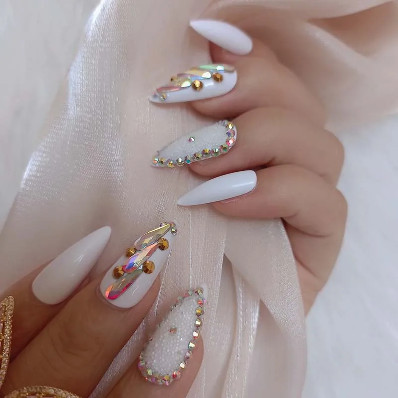 

New high-end fashion handmade crystal diamond long pointed fake nails 24pcs 5.8white