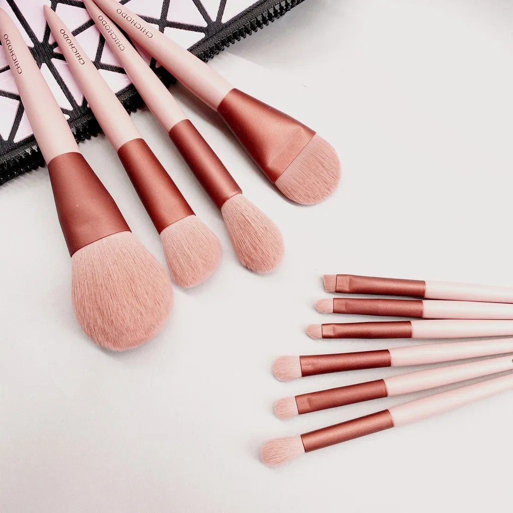 CHICHODO Morandi Pink Makeup Brush Set - 10pcs - Ultra-soft Synthetic Hair Brushes Kit