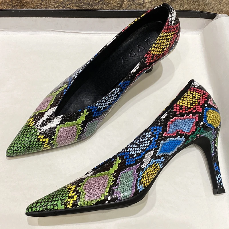 

XGRAVITY European American Design Pointed Toe Dress Shoes High Heel Pumps Sexy V Cut Design Snakeskin Colorful Woman High Heels