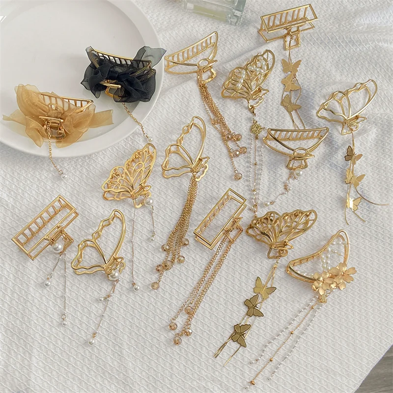 Butterfly Hair Claw Vintage Long Pendant Hair Clips Elegant Gold Color Geometric Hairpins Hair Crab for Women Hair Accessories