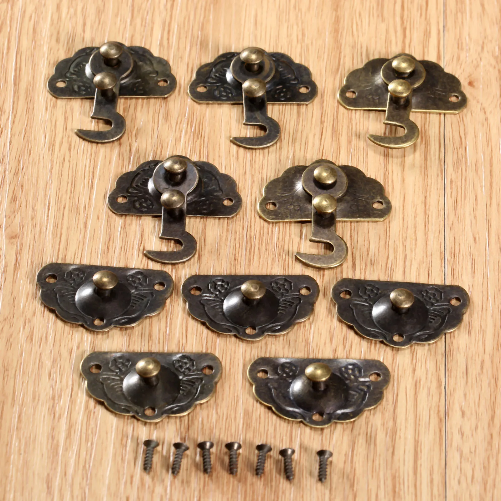 5pcs Latch Hasp Hook Clasp Lock 44x34mm screws Vintage Decorative Antique Bronze Metal Buckle Box Case Jewelry Toolbox Hardware
