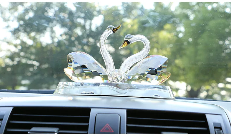 Exquisite Handmade Crystal Swan Crystal Animal Figurines Glass Car Ornament Decoratio Couple Swan With Base Home Decor Xmas Gift