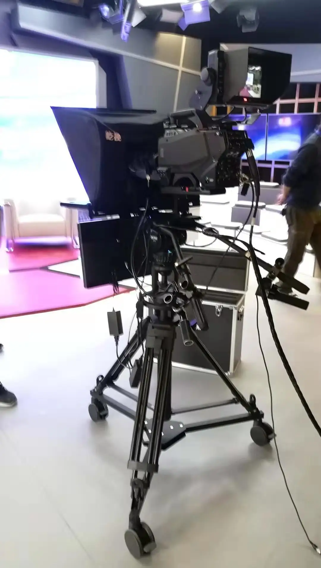 Simar 24 Polegada profissional auto-invertendo monitor talento transmissão entrevista alto-falante prompter para estação de tv estúdio