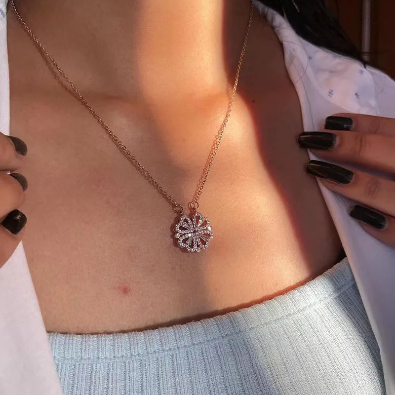 Image of Magnet Herz vier Blatt Klee Anhänger Halsketten für Frauen Edelstahl Kristall Herz Halskette Geburtstag Schmuck Geschenk bff