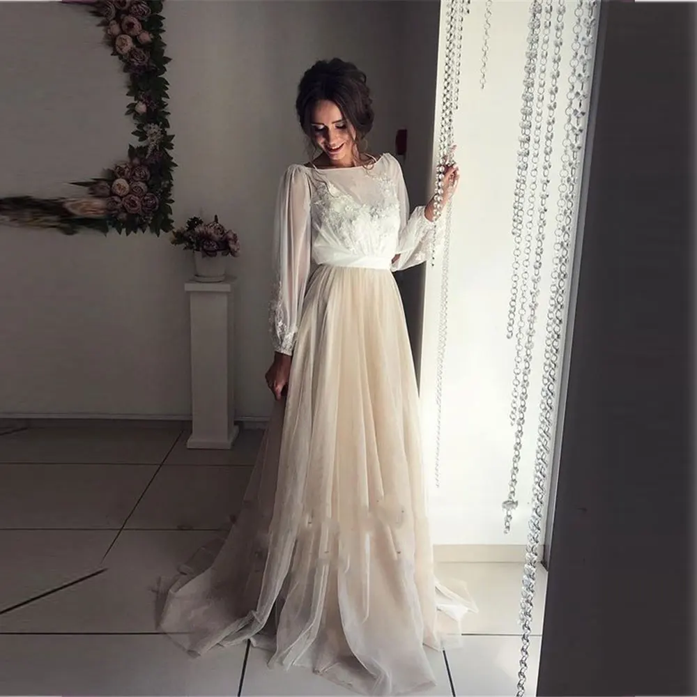 Tulle Boho Wedding Dress Puffy Long Sleeves Vintage Ivory Lace Applique Scoop Neck Champagne Skirt Garden Bride Gown Customized