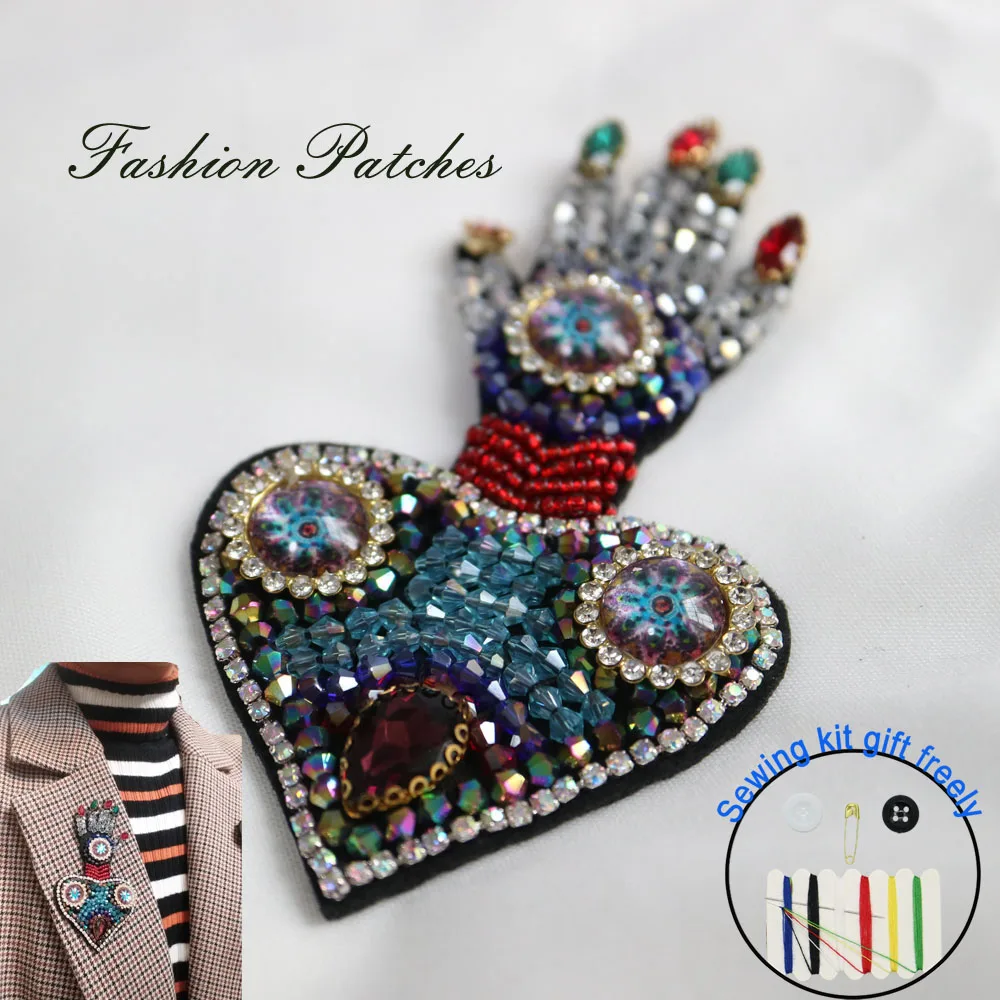 Patch di perline cuore fai da te moda per abbigliamento cucire su paillettes strass paillettes Applique cuore per vestiti distintivo decorativo