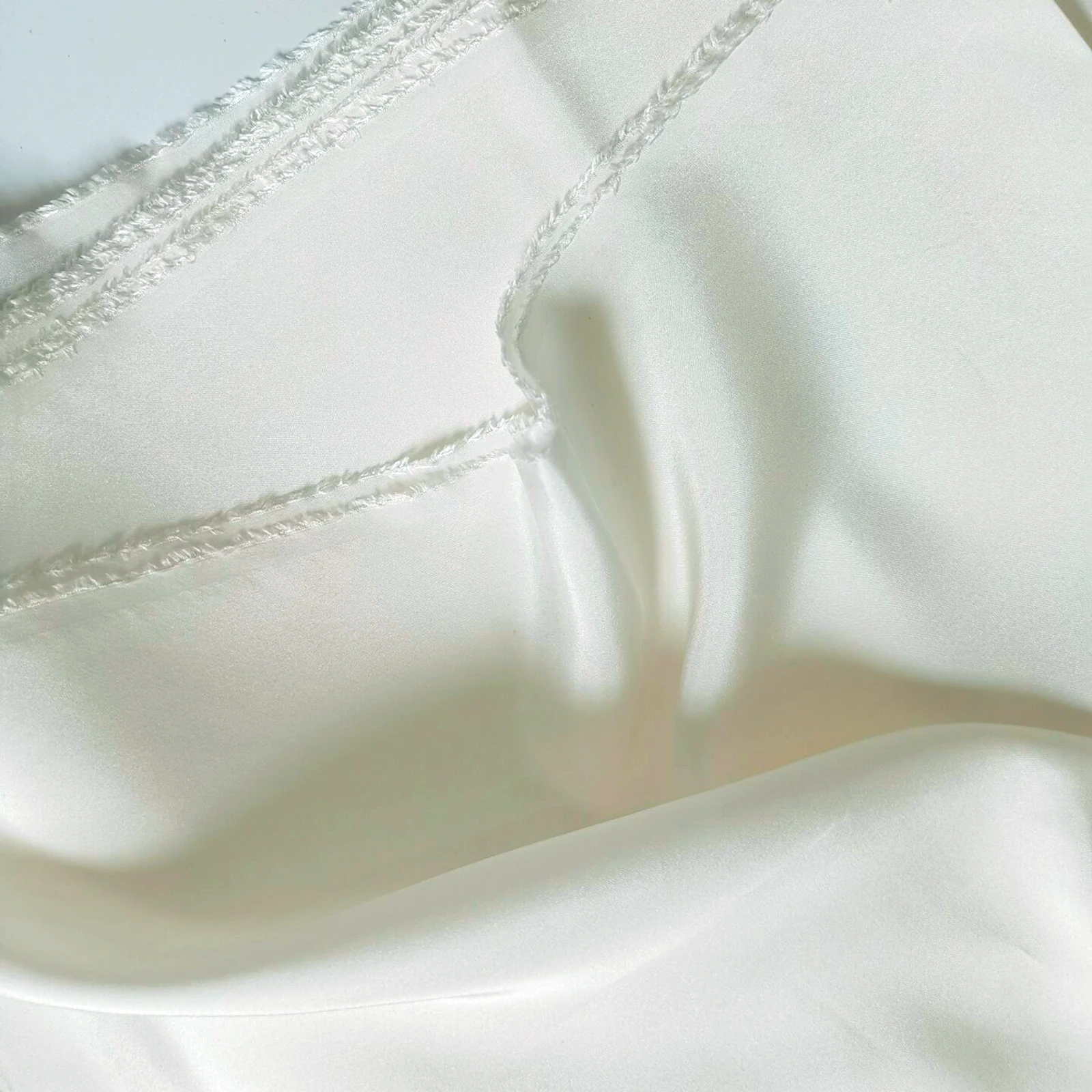 1 meter X 1.14 meter Dyeable Natural White Silk Habotai Fabric Soft Habutai Linings Mulberry Material For Sleeping Bag