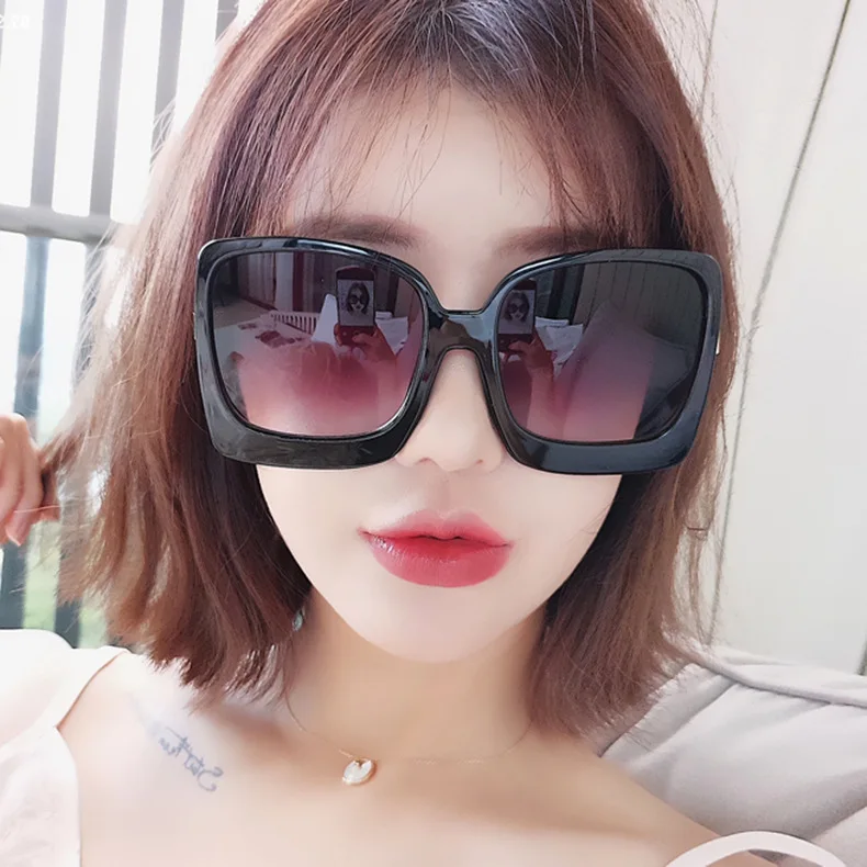 Fashion Oversized Sunglasses Women Brand Designer Plastic Female Big Frame Gradient Sun Glasses UV400 gafas de sol mujer