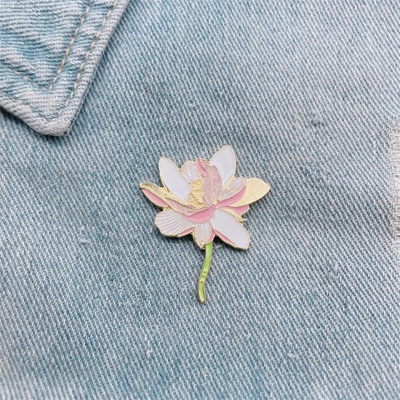 Sweet Cute Plants Flowers Enamel Pins Daffodils Lotus Alloy Brooches Badges Fashion Jewelry Accessories Woman Gifts