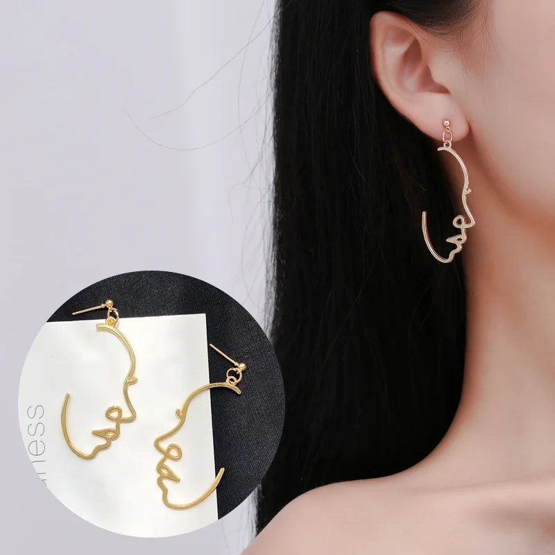 Punk Human Face Drop Earrings For Women Retro Abstract Hollow out Statement Hand Metal Fashion Dangle Earring Jewelry