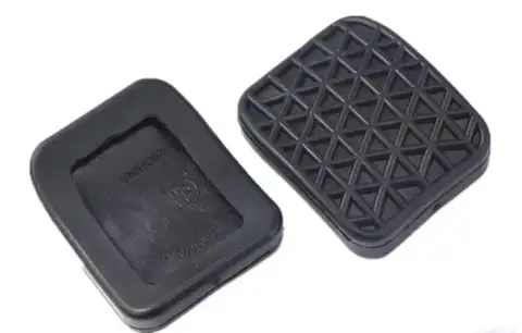 Rubber Pedal Clutch Brake Pad Cover Pair for CHEVROLET SONIC BUICK ENCORE Aveo MT  2013-2018