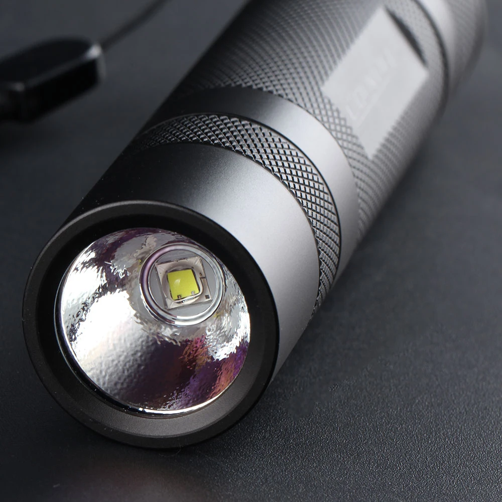 Imagem -04 - Comboio S21a Sst40 Lanterna Led Portátil Tocha s2 Mais Mais 21700 Versão Tactical Flash Luz 2300lm Linterna Acampamento Caça Lâmpada