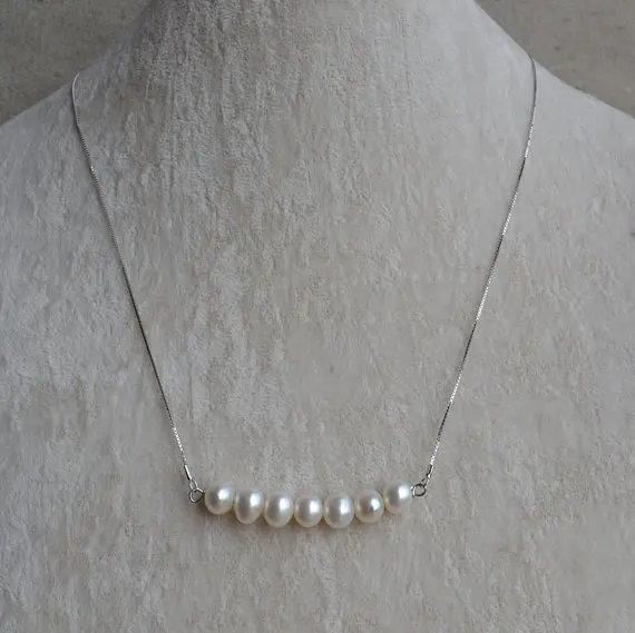

Favorite Pearl Silver Necklace White Round Genuine Freshwater Pearl Silver Chain Jewelry Charming Birthday Party Fine Lady Gift