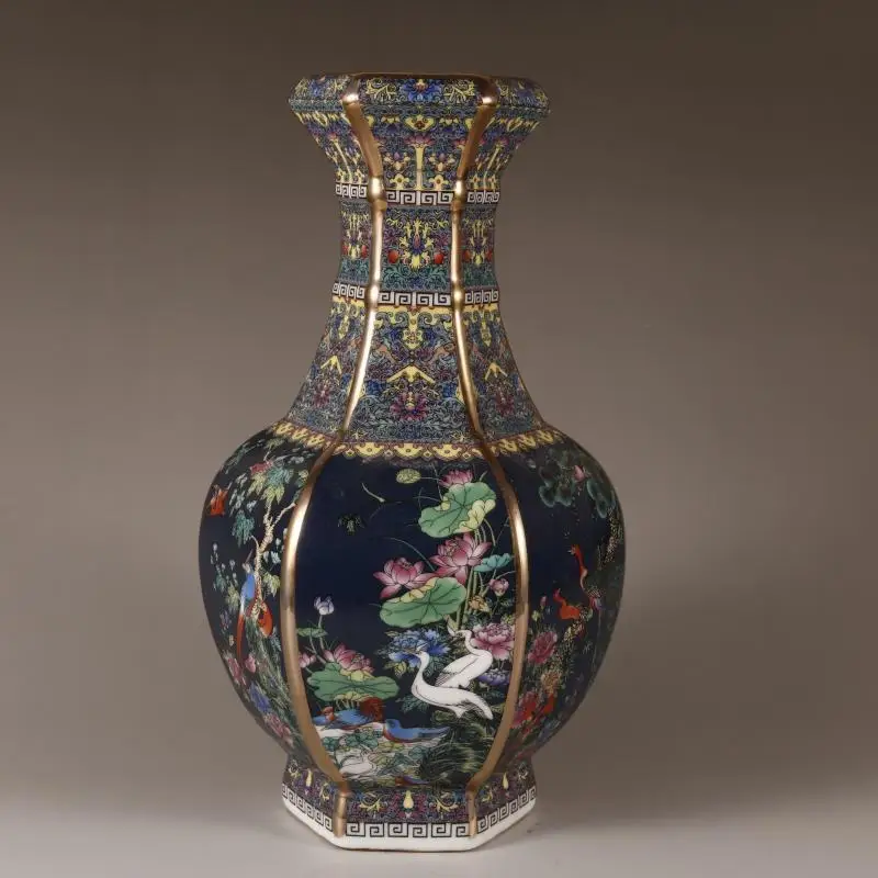 Chinese Qing Dynasty Enamel Color Flower And Bird Old Classic Bottle Ceramic Ornaments Home Bogu Frame Antique Porcelain Crafts