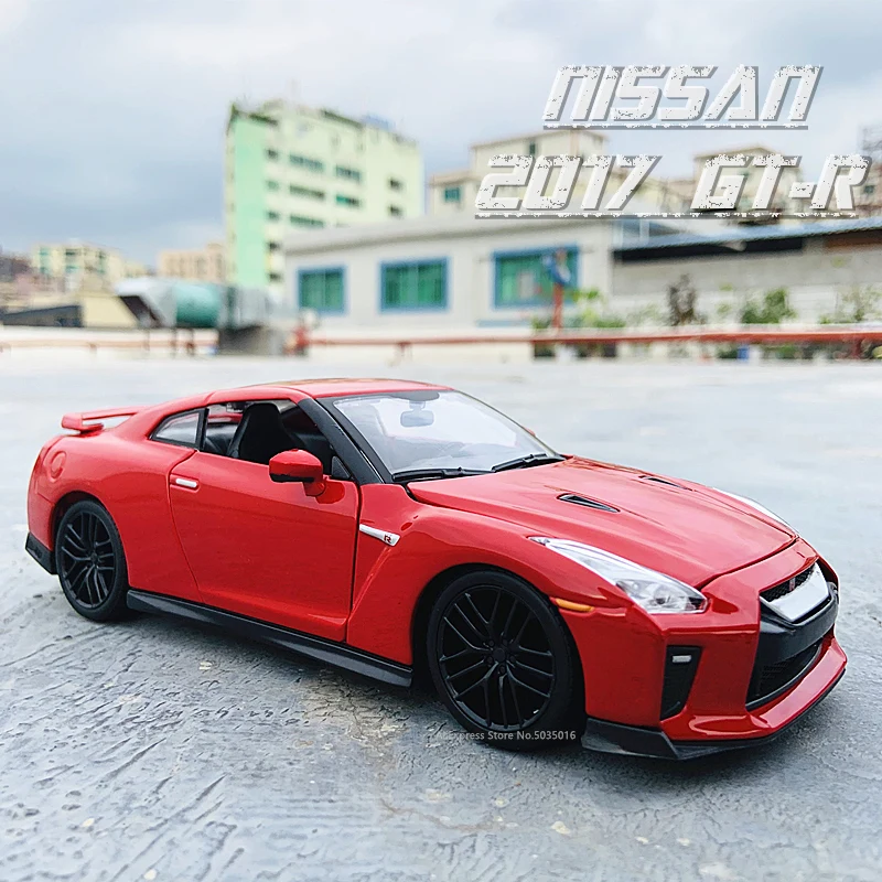 Модель автомобиля Bburago 1:24 2017 Nissan GTR из сплава, Декоративные Коллекционные игрушки, подарок