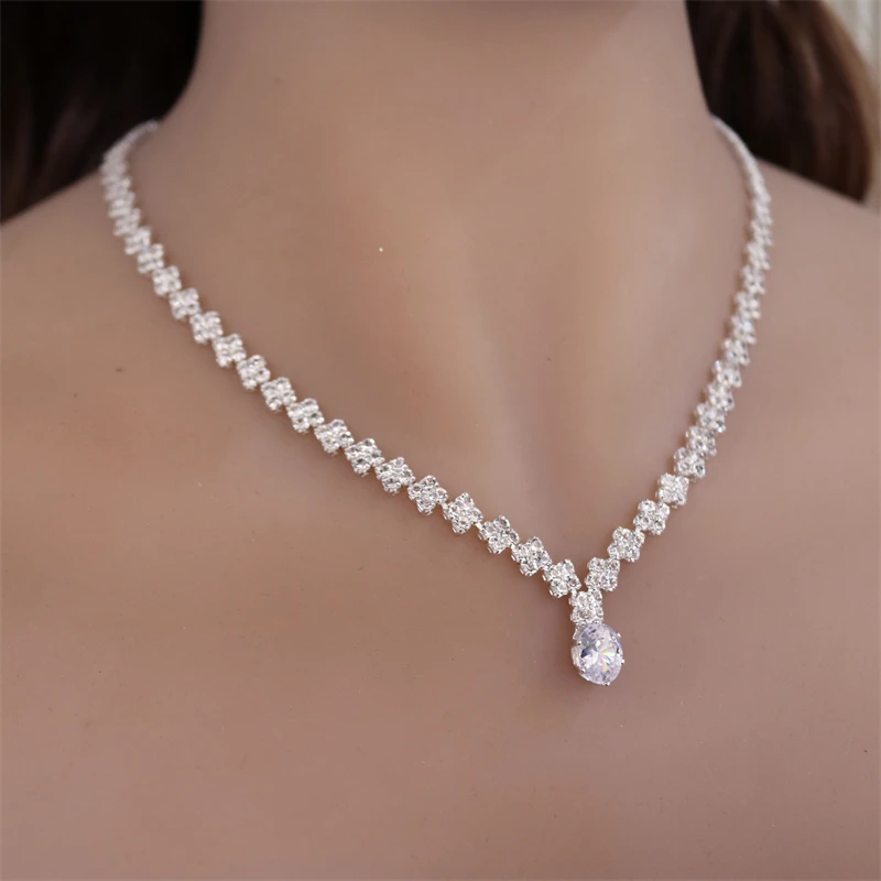 2021 Fashion Dazzling Crystal Choker Necklace Rhinestone Chain Silver Color Simple Clavicle Necklace Korean Jewelry