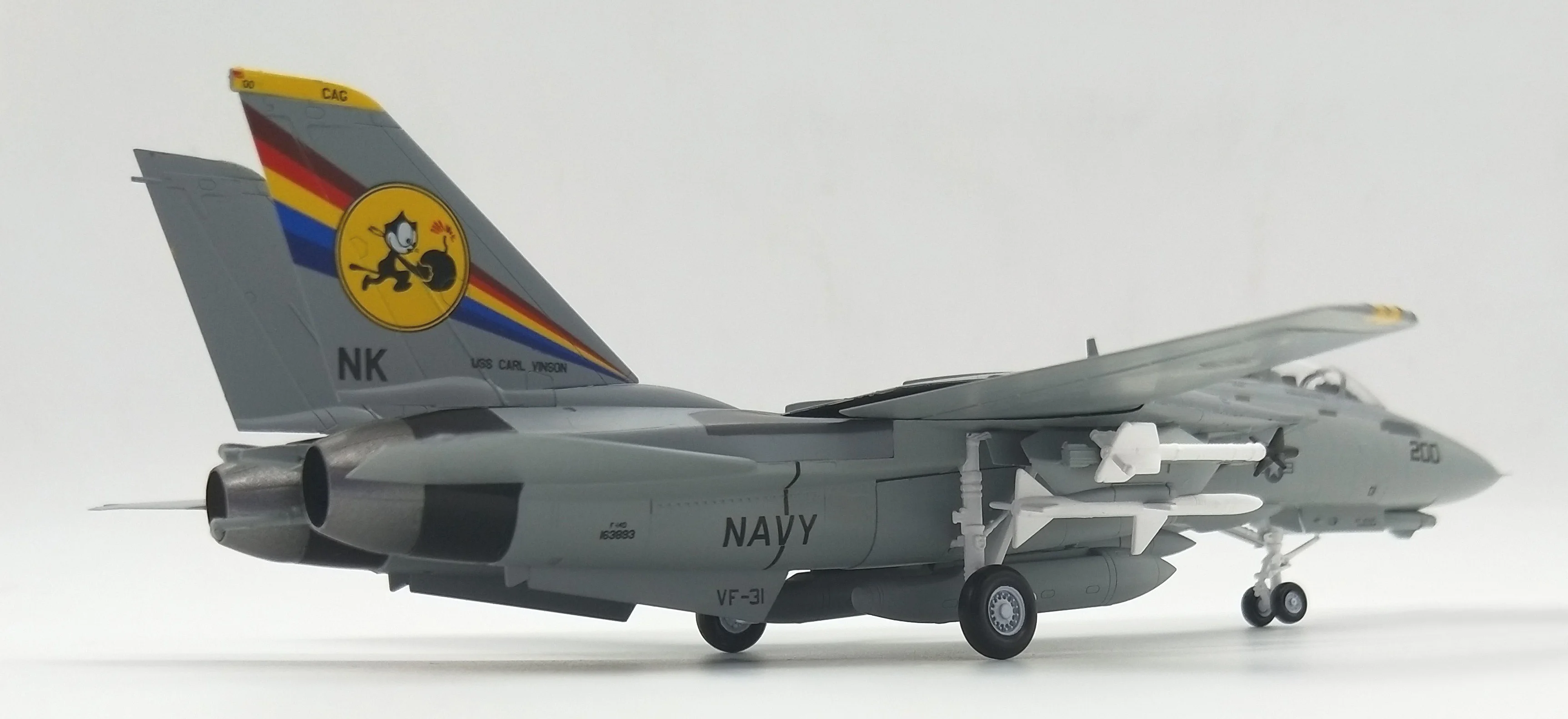 1:72 Us F-14D vf-31 Bomb cat squadron Fighter model Static simulation finished product 7194 Variable swept wing