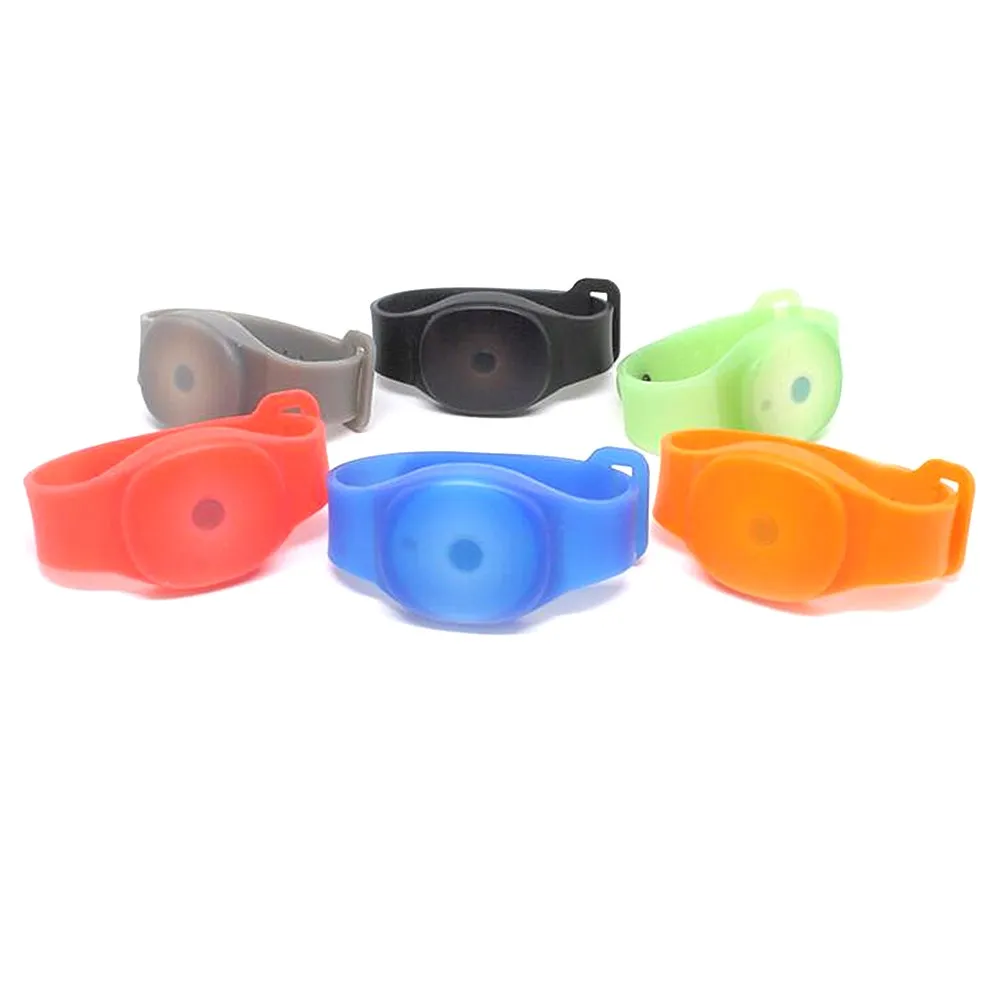 NRF52810 に適し NRF52832 ビーコン防水ブレスレットビーコン bluetooth ibeacon 病院看護ホームポジショニング機器 s