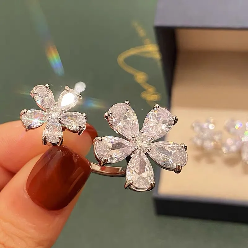 2021New Korea Fashion Luxury Flowers AAAzirconia Open Rings for Women Engagement Anniversary Birthday Gift for Female Wholesale