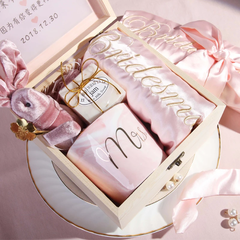 1set Personalized Pink Gold Blue Wedding Engagement Birthday Party Bathrobe Brides Maid Gifts Box Set