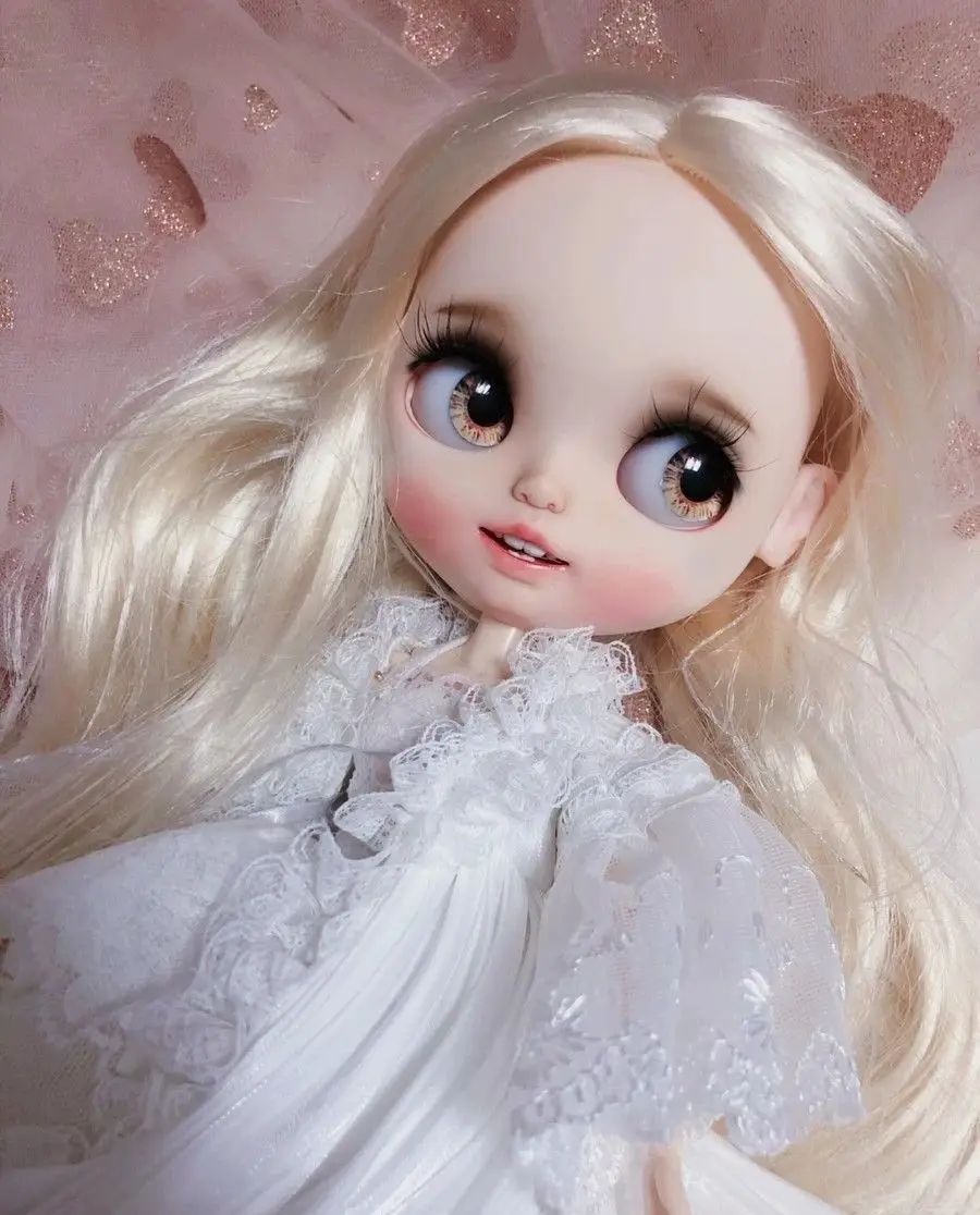 BJD Selling Nude doll and Face plate  Blyth doll  by hand customized