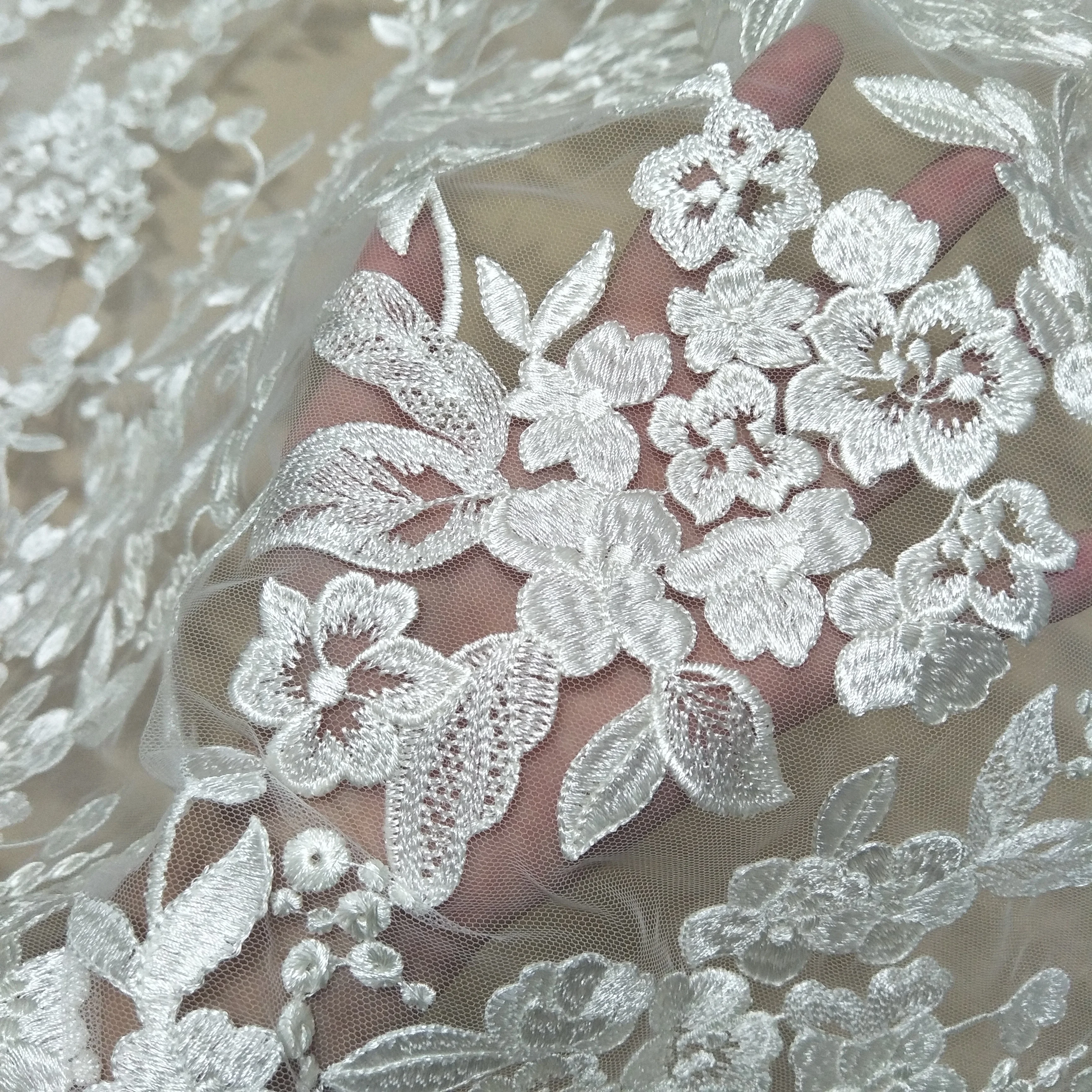 Wedding gown dress lace fabric bridal lace fabric higher quality lace fabric bridal lace farbic sell by yard