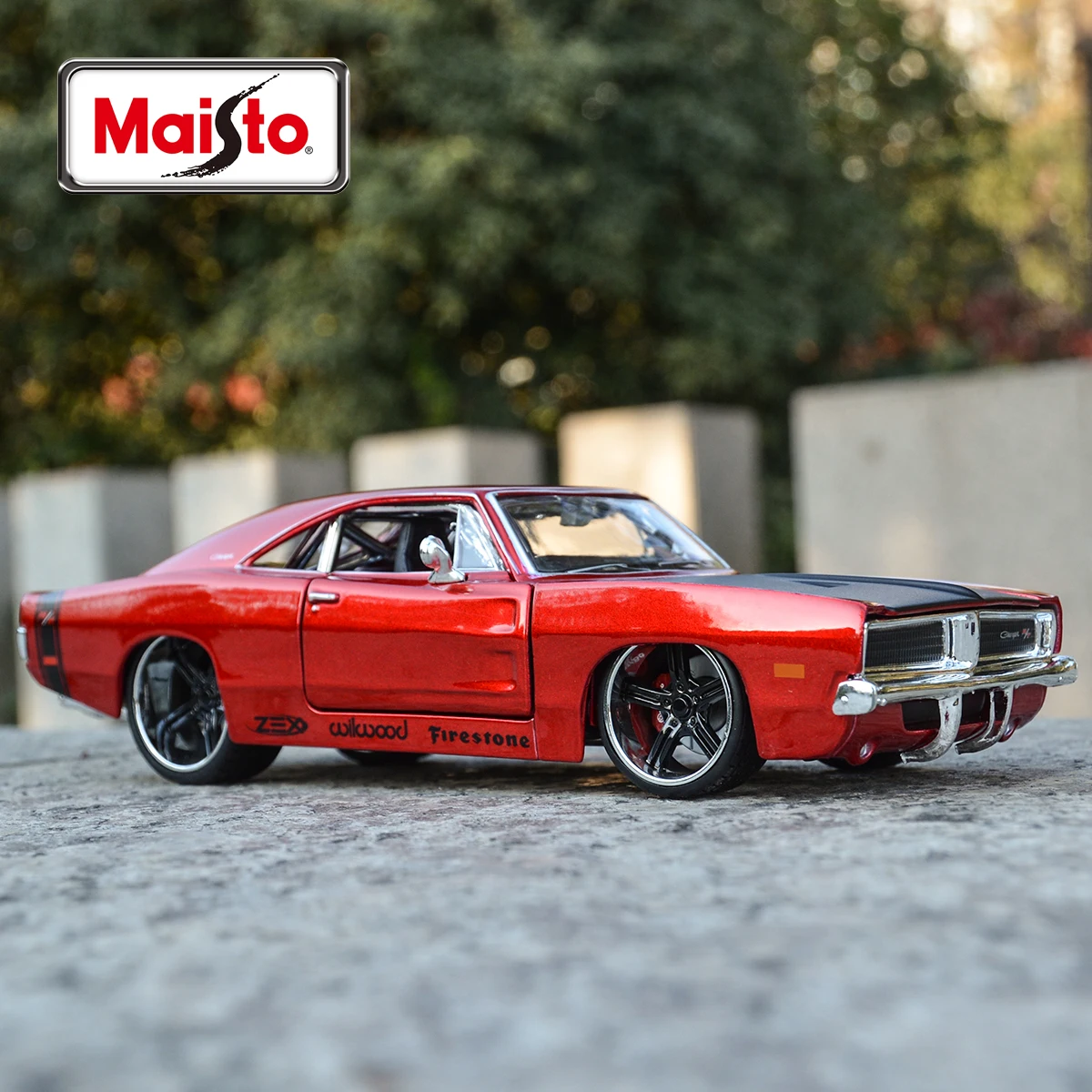 Maisto 1:24 1969 Dodge Charger R T Static Die Cast Vehicles Collectible Model Car Toys