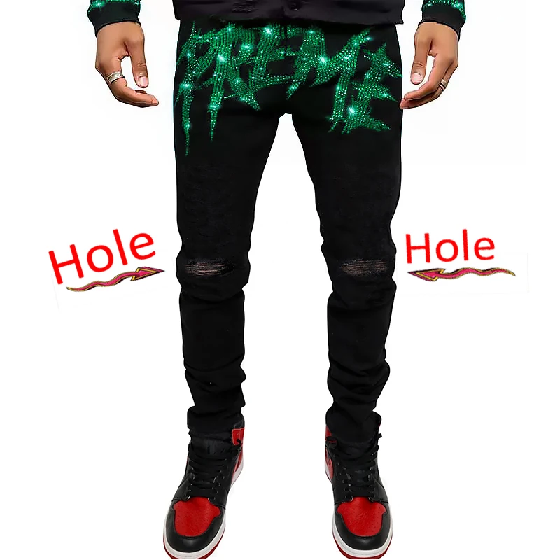 Pantalones vaqueros elásticos rasgados para hombre, Jeans negros ajustados de Hip Hop, con agujeros para Moto, con letras de diamantes de imitación,