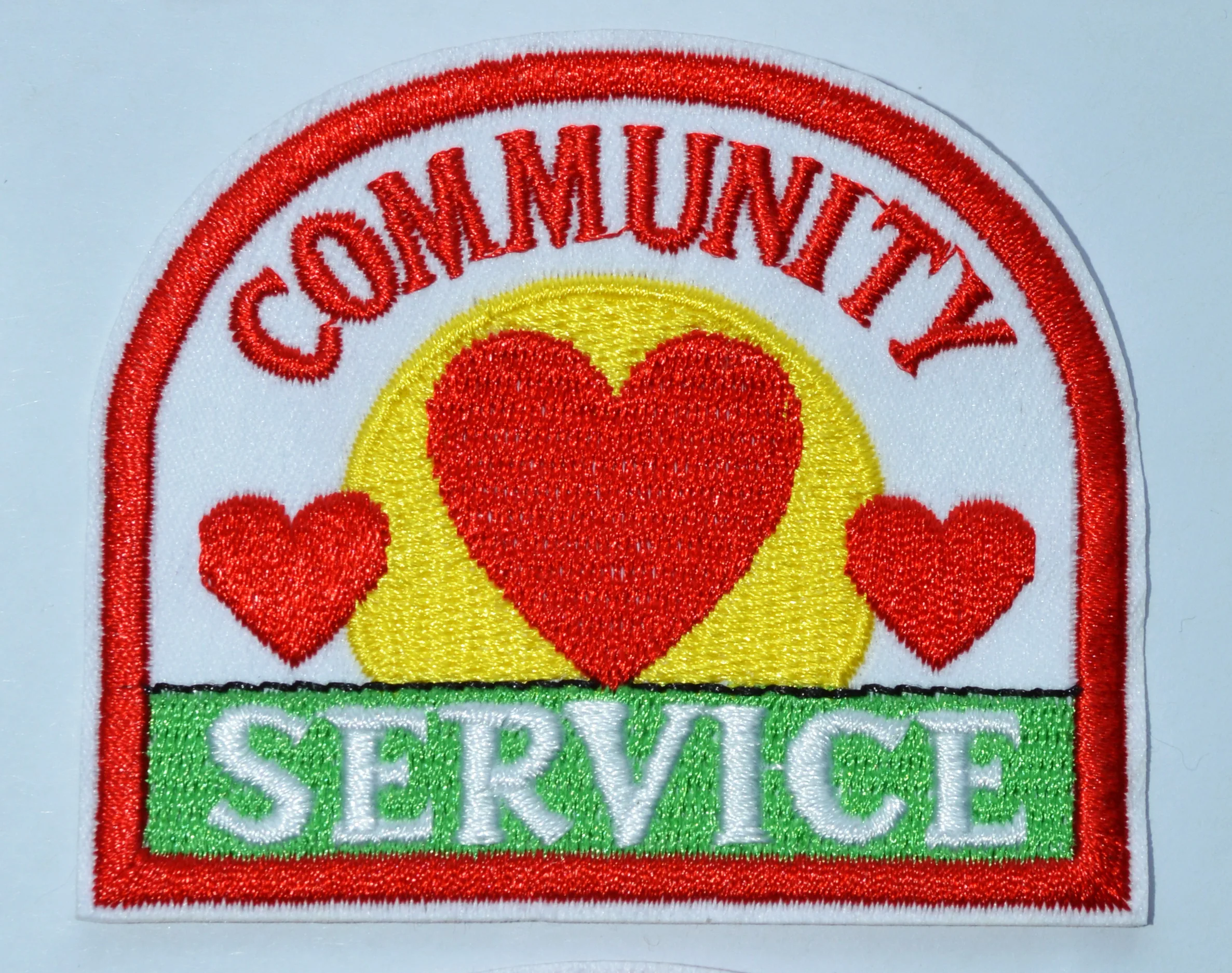 

100x Girl Boy Cub COMMUNITY SERVICE Red Heart Fun Patches Crests Badges SCOUTS GUIDES , Brand New (≈ 8.9 * 6.4 cm)