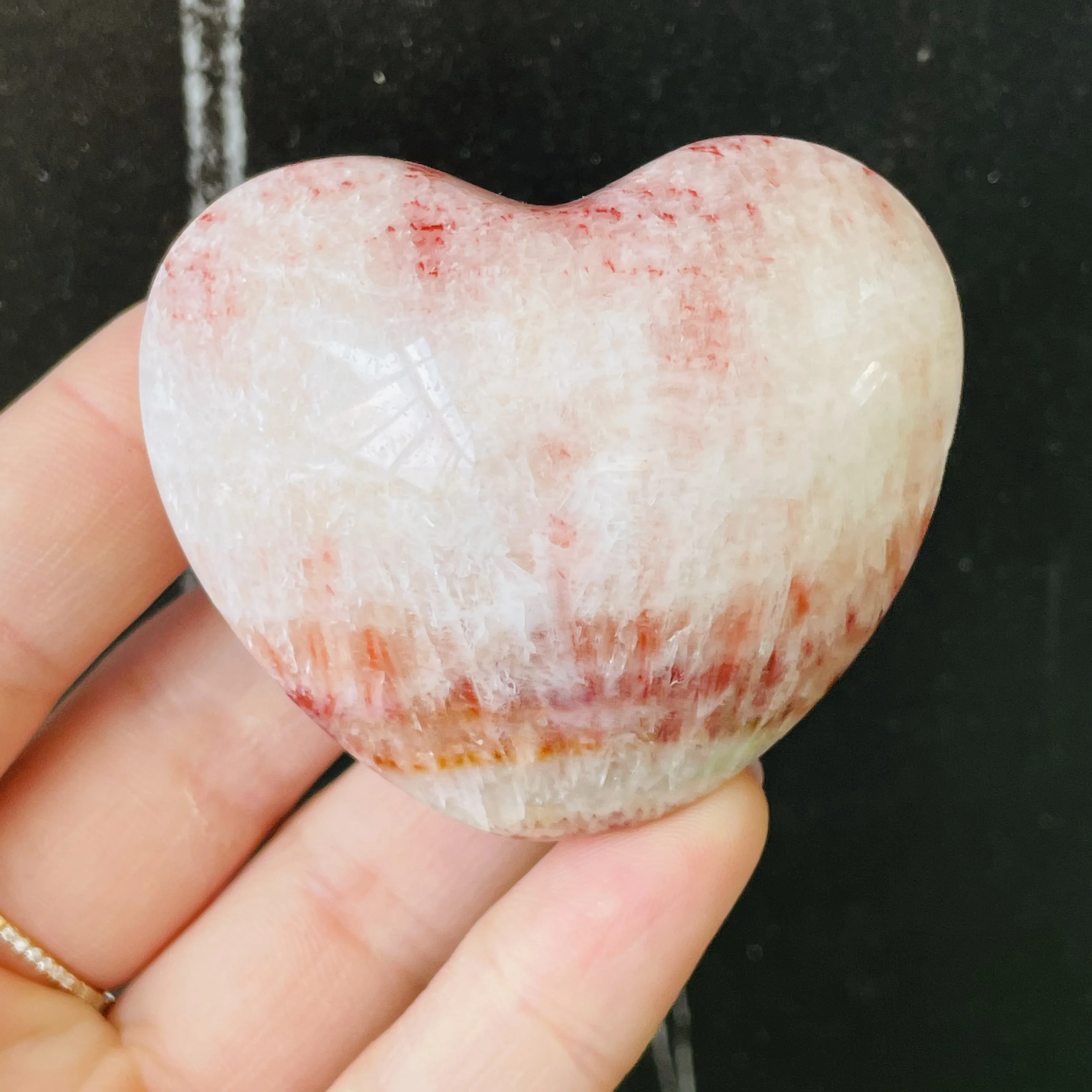 Natural Rhodochrosite Quartz heart Healing Pork Stone Crystal Treatment Crystal Decor