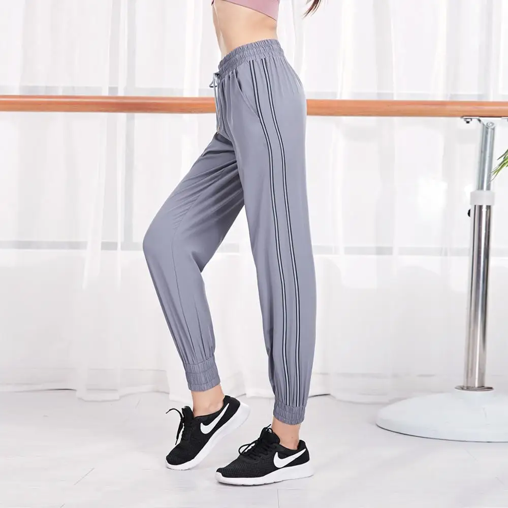 

Women's Loose Stripe Sweatpants Quick Dry Running Jogging Pants Outdoor Workout Excise Trousers Reflective Breathable Sweatpants