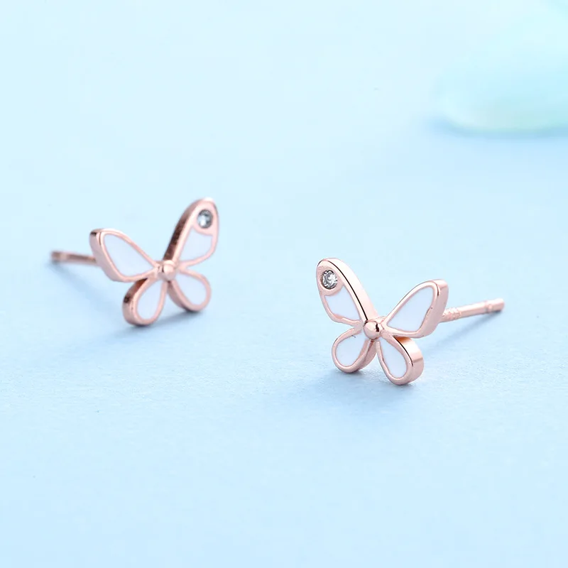 New Design Mini Butterfly Earrings Simple Girl Summer Jewelry Fashion Body Penetrating Lady Cocktail Party Party Stud Earring