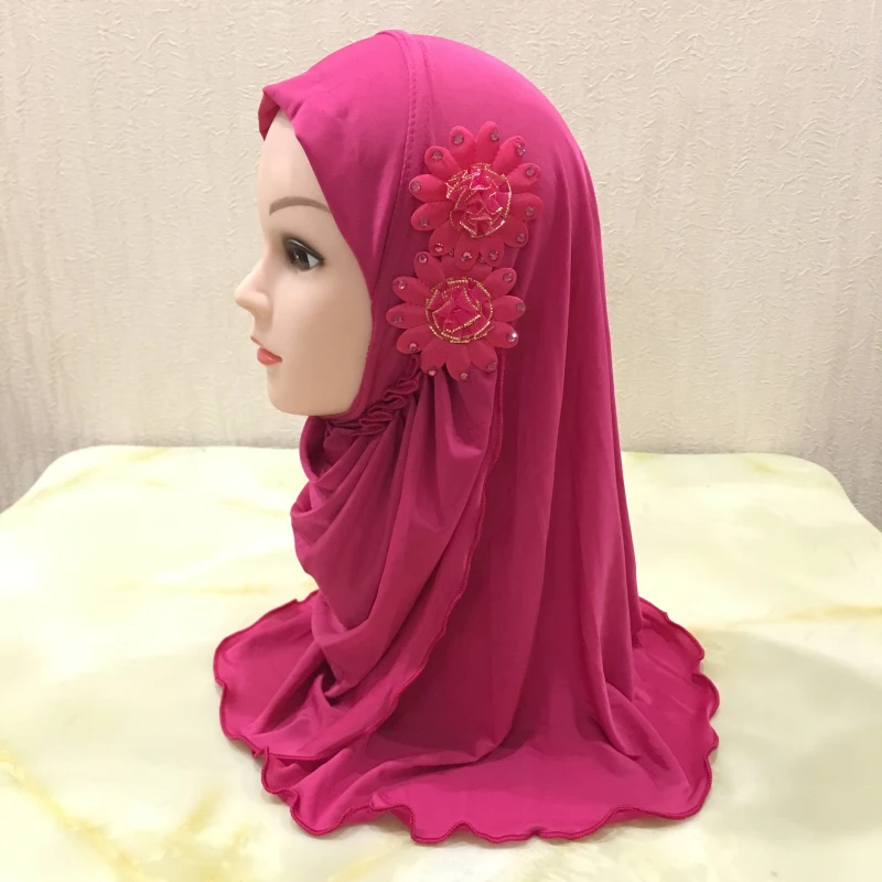 Beautiful Small Girl Hijab Scarf with Flowers Fit 2-7 Years Old Muslim Kids Pull On Islamic Scarf Shawl Headscarf Wholesale 50cm