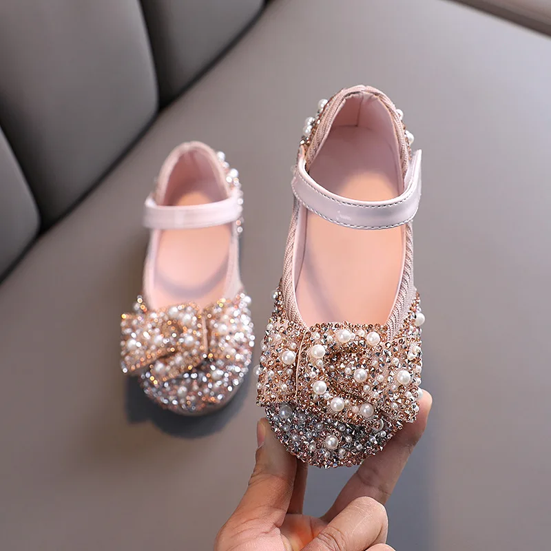 2021 New Children Casual Shoes Girls Princess Flat Heel Party Shoes Sequins Bow Pearl Crystal Bling Baby Performance Shoes D487