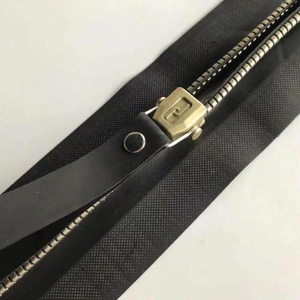 customized 8# brass slider airtight waterproof zipper neoprene rubber zipper diving suit escape dry clothes two end closed