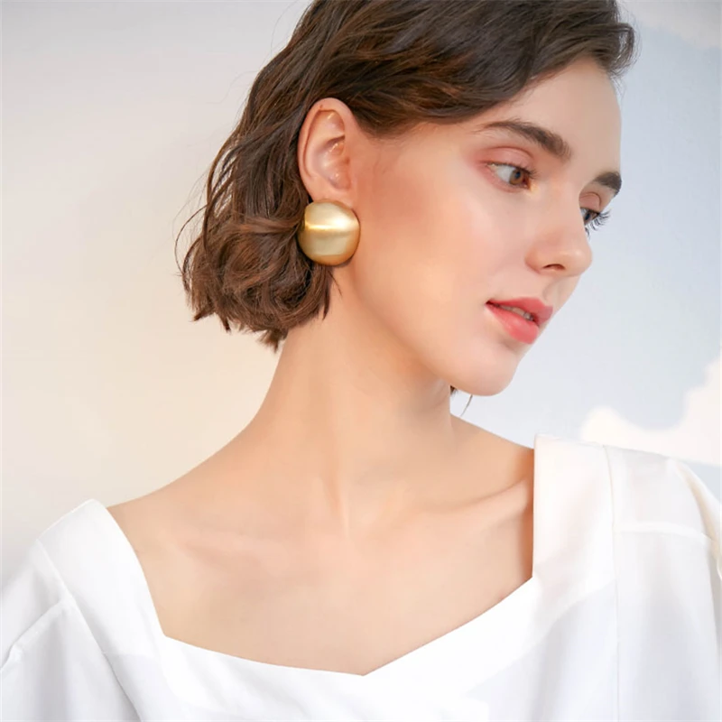 HUANZHI New 2023 Fashion Stereoscopic Geometric Half Sphere Metal Big Stud Earrings for Women Girls Party Accessories